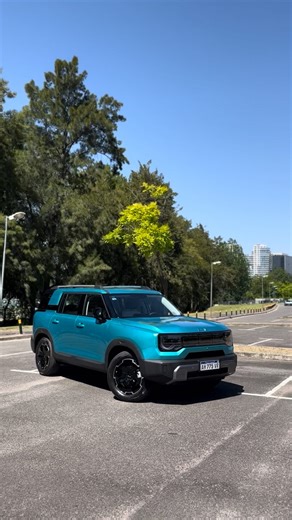 Mariano Colombo on Instagram: "A bordo del Baic BJ30 4x2 (al fin)! ¿Te lo comprarías? - Llega desde China - ⁠Motor 1.5 litros turbo 156 CV y motor electrico de 174 CV - ⁠Caja AT DHT - ⁠1000 kms de autonomía declarada"