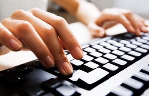 VIDEO Acestea sunt 10 combinații de taste secrete pe care nu le știai. Uite ce poți face la calculator!