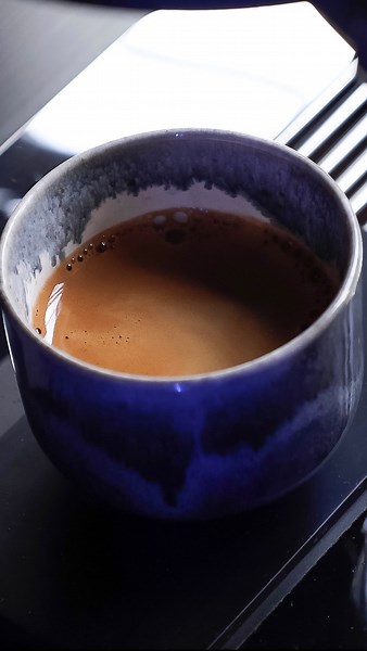 Ｓｐｒｏ ｍｅｔｈｅｕｓ on Instagram: "As long as I remain within a maximum of 15 steps from a toilet 🚽 • • • • • #coffee #espresso #coffeelover #sprometheus #meme #reels #homebarista #liquidbreakfast"