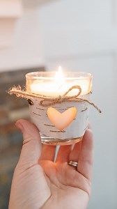 Birch bark is a favourite free crafting material of mine. Have you enter tried using it? More winter DIY decor ideas here: https://thediymommy.com/?s=Winter #thediymommy #ikeahack #winterdecor #winterdiy #budgetdecorating #budgetdiy #diydecor #diyproject | Cozy DIY Home