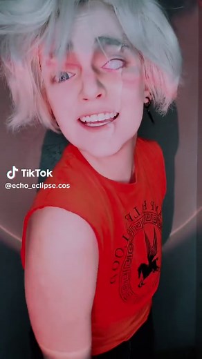 Kronos is after both of us… Percy - - Character: Luke Castellan Origin: Percy Jackson and the olympians - - #lukecastellan #percyjacksonandtheolympianscosplay #lukecastellancosplay #cosplay #percyjacksoncosplay