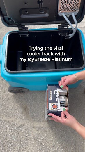 Rate this cooler hack out of 10! 👀 Make sure to save this video for your next beach day! 🌞🙌 #portableAC #icybreeze #beattheheat #staycool #ac #summerhacks #coolerhack #packmycooler #beachhack #beachlife #FBreels | IcyBreeze