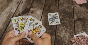 Online-Schnapsen: Eine Einführung in das beliebteste Kartenspiel der Österreicher » WEBEMPFEHLUNG.AT