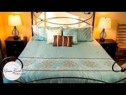 How to Perfectly Make a Bed, Fast with EASY Tips