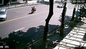 Rebel electric-scooter. | HiChina Travel