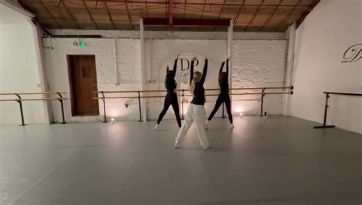 Contemporary Dance Choreography by Natalie