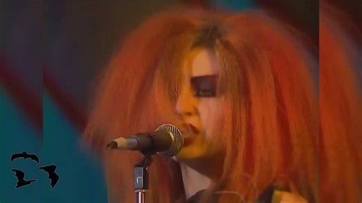 Dinarama Alaska - Perlas Ensangrentadas (1983) #spain #wednesday80s🦇 #alaskaydinarama #newwave #postpunk