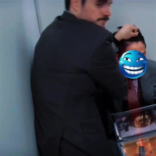 Oh, that mustache! 🥵🤤💋 #henrycavill #augustwalker #kingstachecavill #henrycavilledit