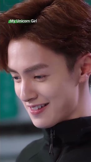 Don't let me fall, please😟 #iQIYI #cdrama #drama #myunicorngirl #穿盔甲的少女 #官鸿 #陈瑶