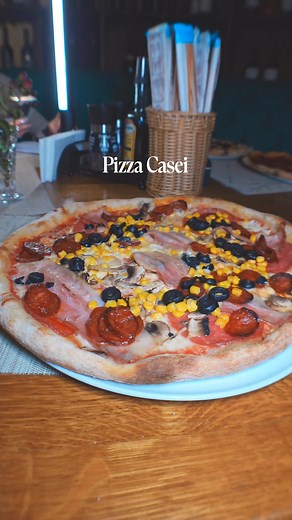In fiecare joi ai reducere de 30% la 3 tipuri de pizza: Pizza Diavola,Pizza Casei si Pizza Stagioni ❤️ #piazzaunirii | Piazza Unirii