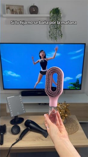Ahora peinar a tu hija es más fácil 👧🏼🫶🏻 #frizz #babyhairs #girl #barbie #peinados