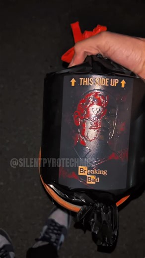 SILENTPYRO on Instagram: "6” GUS BREAKING BAD CYLINDER 💥 #wild #firework #pyro"