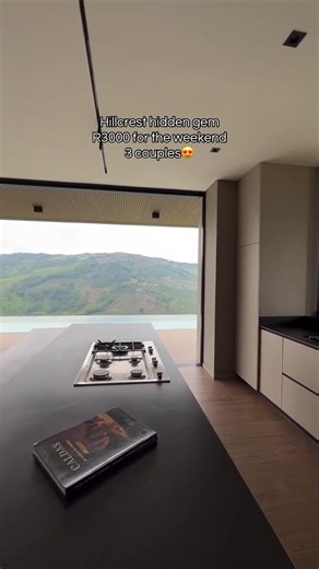 Hillcrest Hidden Gem: Weekend Getaway for 3 Couples