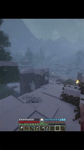 Bear steals my meat in Hardcore Minecraft...