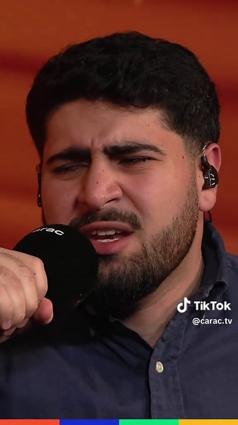 Découvrez notre émission musicale « Point Wav », cette semaine nous recevons Nikola Alissa !🔥 Découvrez l'univers métissé de Nikola Alissa, un artiste né en Suisse qui a grandi en Syrie avant de revenir s'installer à Genève, marquant sa musique d'un mélange unique entre piano classique, production assistée par ordinateur et sonorités levantines. À travers ses derniers titres comme