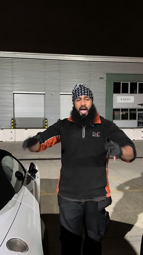 How to Open Audi R8 Engine Hood Easily