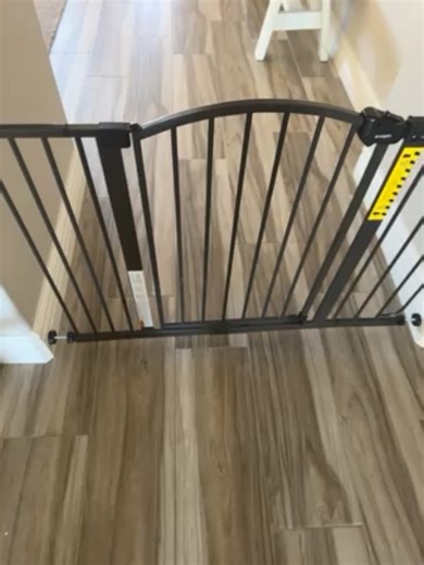 Watch Easy to install, expandable, did not damage paint on Amazon Live