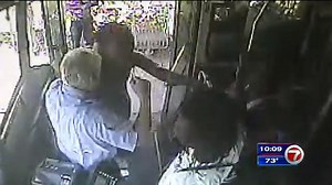 Passenger hits transit bus driver, brawl ensues - WSVN 7News | Miami News, Weather, Sports | Fort Lauderdale