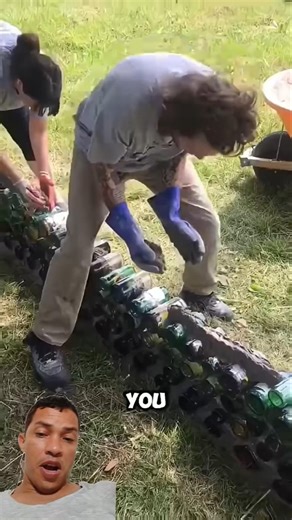 House made of glass bottles #construction #bricklayer #renovation