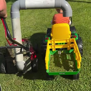 MINIATURE FARMER LOADING 🤩 🎥 Damien Rambach | Farmers Weekly