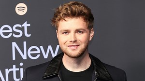 Why Alex Warren says Ed Sheeran stopped answering his emails (exclusive)