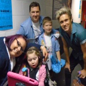 Louis Tomlinson's Mom Connects One Direction to Sick 5-Year-Old Fan, Makes Her Dreams Come True