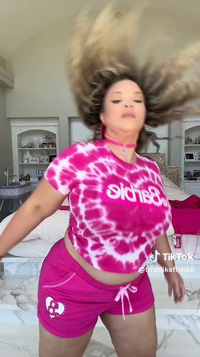 Trisha Paytas Poshmark Obsession: Hot Topic Outfits Review