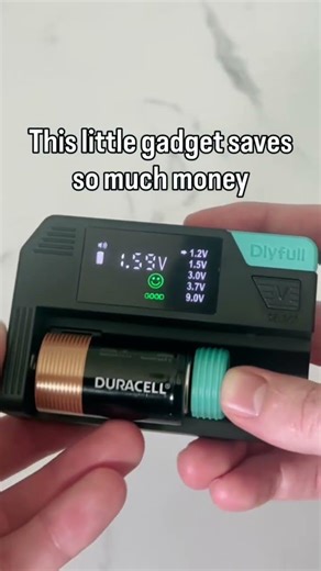 Battery Tester, LCD Display Universal Battery Checker