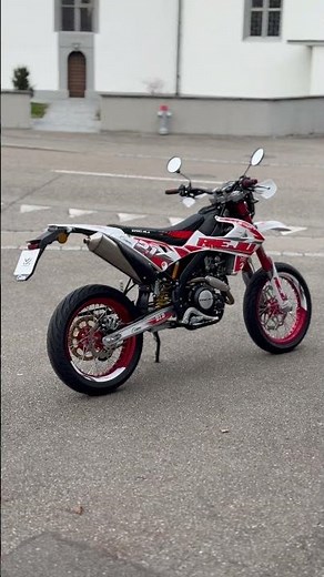 Sollen wir eine 0-100 kmh Messung machen? Rieju MRT 125 Trophy #makzary #rieju #vmax #0100 #125ccm