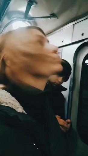 Subway Life: A Minute in Winter Commutes