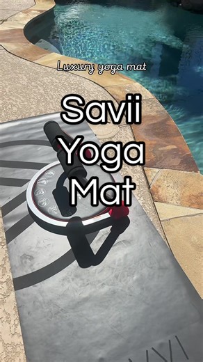 Discover the Stylish Savii Luxury Yoga Mat