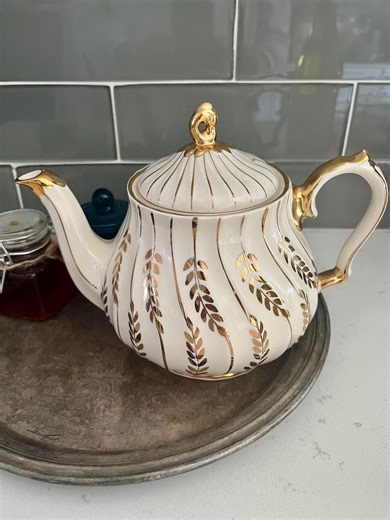 Vintage Sadler England Ivory and Gold Gilt Teapot - Etsy