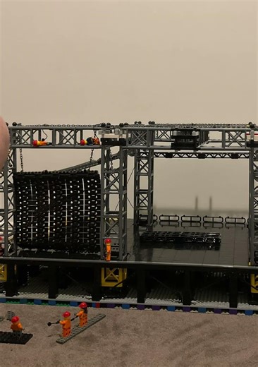 Lego MOC Concert Stage - Install of the 2 main LED Screens