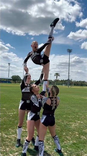 high school cheerleading practice #cheer#cheerleading#acro #gym#cheerleadi#shorts #viral #videos