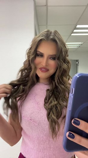 Videos de Vanessa Claudio (@vanessaclaudiooficial) con “original sound - Danyrdzsaa”