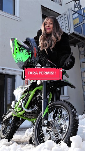 🏍️ Motocross KXD 707C Tiger 125cc 🔥 Motor 125cc 4T, cutie automată – perfect pentru începători și distracție maximă off-road. ✔️ Pornire electrică la buton ✔️ Frâne hidraulice pe disc față/spate ✔️ Suspensie Upside-Down pentru stabilitate pe teren accidentat ✔️ Viteză maximă ~60 km/h Ideal pentru aventuri pe teren accidentat! 🌲🏁 ⚠️ Doar pentru off-road / teren privat (nu este omologat pentru drumuri publice). #motocross #dirtbike #kxd #offroad #125cc @Andra_Carutasu_off
