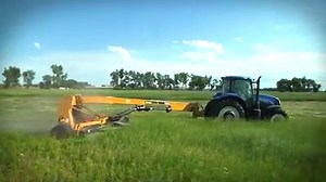1.6K views · 21 reactions | Moving from field to field to mow shouldn’t take up the whole day. With the narrow transport width on the TM1410 trailed mower — go from a 20.8 ft (6.3 m) cutting width to a 9 ft (2.7 m) transport width in seconds. Find out more: https://bit.ly/3p3xM8n | Vermeer Agriculture | Facebook