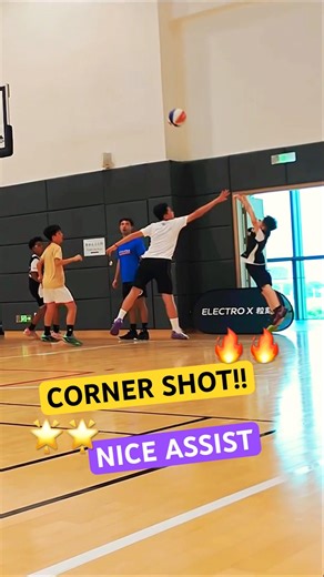 CORNER SHOT 🌟 NICE ASSIST 🔥 How to score in Basketball #shorts #ballislife #basketballshorts