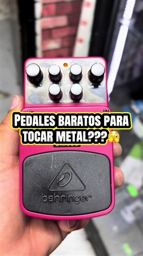 🔥🎸 PEDALES BARATOS PARA TOCAR METAL (Y SONAR BIEN) 🎸🔥 Si quieres empezar tu pedalboard sin vaciar la cartera… buenas noticias: nos acaban de llegar varios pedales Behringer por menos de $1000 MXN. Perfectos para empezar, probar sonidos o armar tu rig metalero. 💀 Behringer Heavy Metal Distorsión agresiva tipo metal clásico. Ideal para riffs pesados y palm mutes que truene. ⚡ Behringer Ultra Metal Distorsión extrema con EQ de 3 bandas y control de medios, para moldear el tono metalero como qu