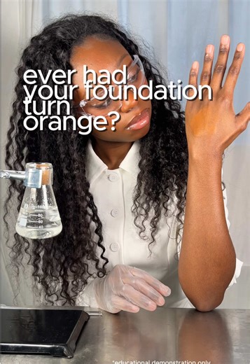 Ever had your foundation turn orange? 💀 Some pigments react with air, skin oils, or sweat, causing oxidation. That chemical reaction can deepen or change the colour over time. It’s not your skin tone changing, it’s the formula reacting with its environment. This is why testing foundation over several hours really matters! #cosmeticscientistjadene #scienceexperiment #foundation #chemistry