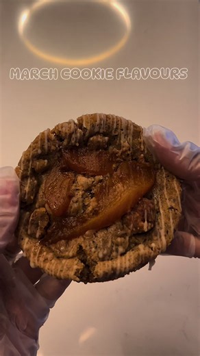 Delicious March Cookie Flavors: Peach Cobbler & Fudge