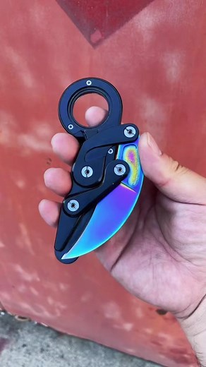 11K views · 359 reactions | self defense karambit- https://goeco.mobi/HdomDl2l | L u c k y. | Facebook
