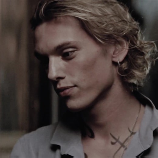 how to become clary fray, no glue or borax 😭🙏🏼🙏🏼 #vspdirection #jamiecampbellbower #jacewayland #jamiecampbellboweredit #xbcyza
