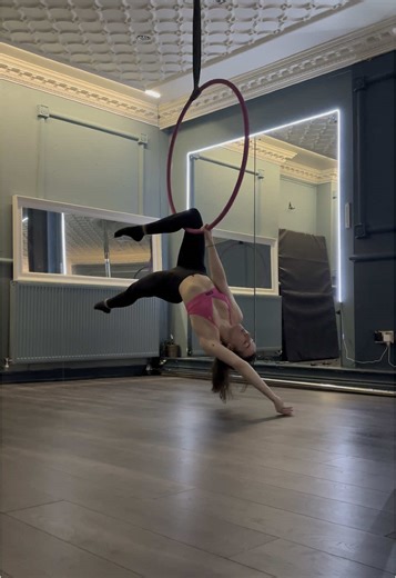 Aerial Hoop Delilah: Stag Seat Roll Tutorial