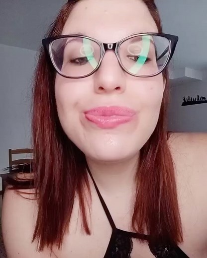 longtonguevillains on Instagram: "The beautiful villainous queen @silentgram__ showing off her incredibly long and wide tongue 👅😜😈🐍 DM pictures and videos of your talented tongues to be featured on the page and receive a shout out!!! #dccomics #girlswithlongtongues #girlswithlongtonguesrule #instatonguefamous #longtongue #longtonguevillians #marvelcomics #tongue #villainswithlongtongue"
