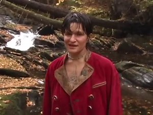 Adrianne Lenker: “Ruined”