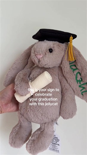 Personalized Graduation Bunny: The Perfect Gift from Jellycat