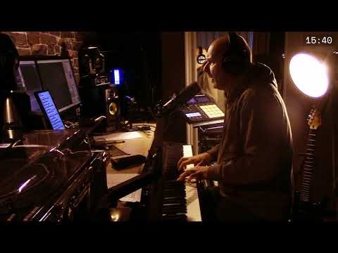 U2-One Umplugged piano& vocalcover