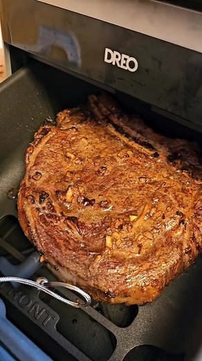 1.1K views | Cooking a steak and a few other things with the Dreo Air Fryer. #steak #Food #dreo #dreosteakchallenge #airfryer #food | Kelly Hinkle | Facebook