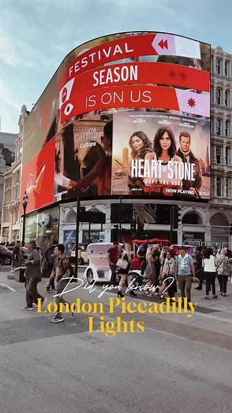 3 Fascinating Facts About Piccadilly Circus